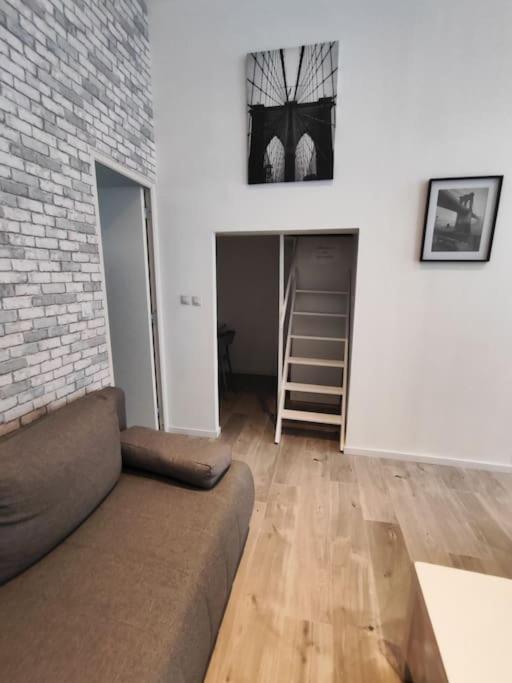 Grand Volume Calme Centre-Ville Tan1 Cambrai Extérieur photo